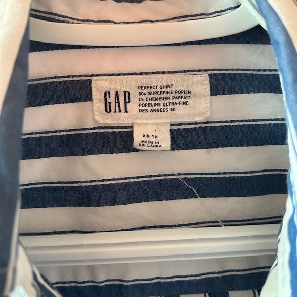 Gap 80’s poplin blouse - Picture 2 of 3